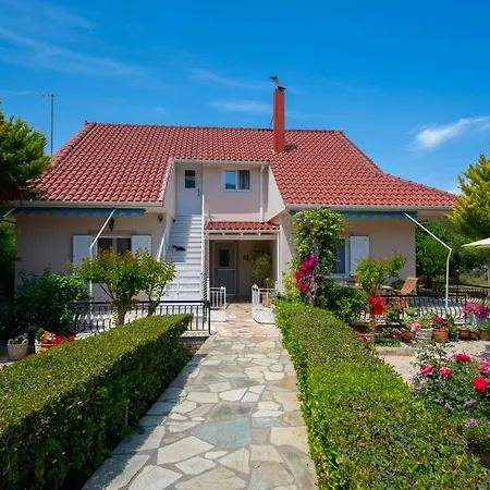 Christina's Place Σάμη