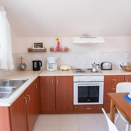 Christina's Place Σάμη