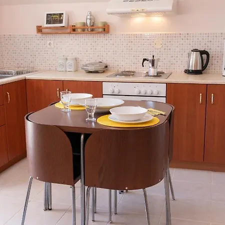 Διαμέρισμα Christina's Place
