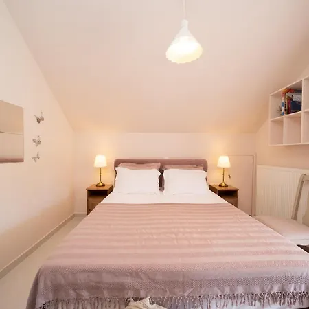 Christina's Place شقة *