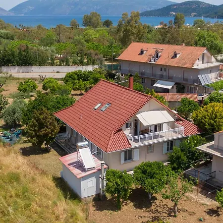 Christina's Place شقة