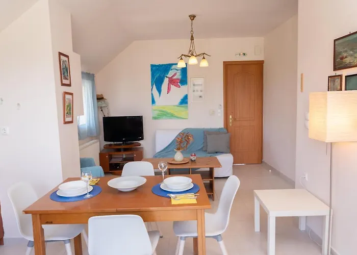 Διαμέρισμα Christina's Place