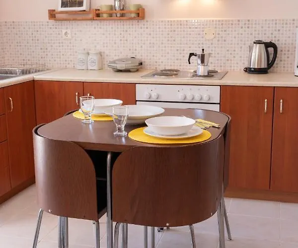 Διαμέρισμα Christina's Place