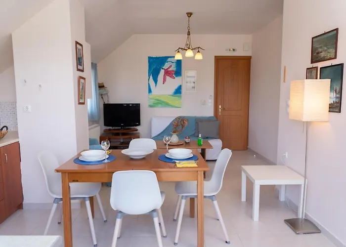 Διαμέρισμα Christina's Place *