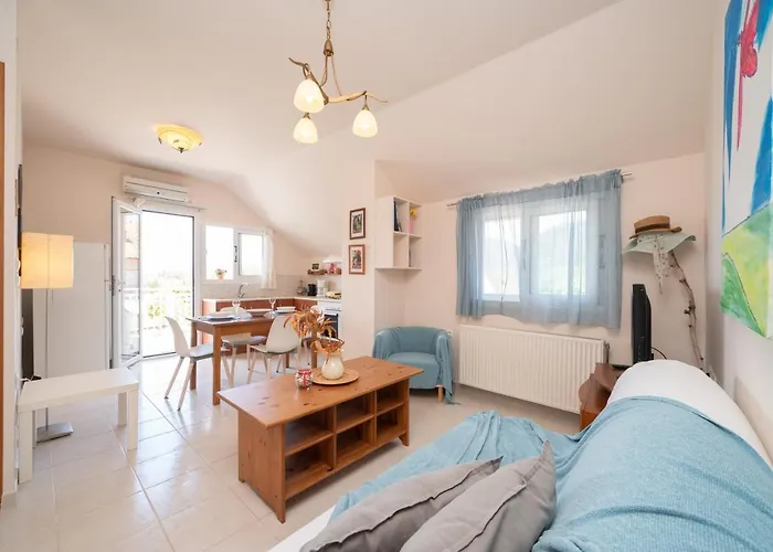 Christina's Place Σάμη