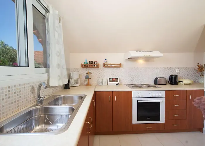 Διαμέρισμα Christina's Place *