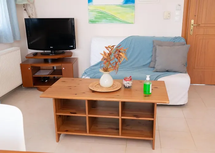 Christina's Place Apartment *